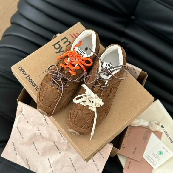 Miu Miu x New Balance 530 SL Sneakers